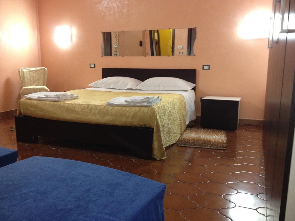 Bed And Breakfast Via Leuca 莱切 外观 照片