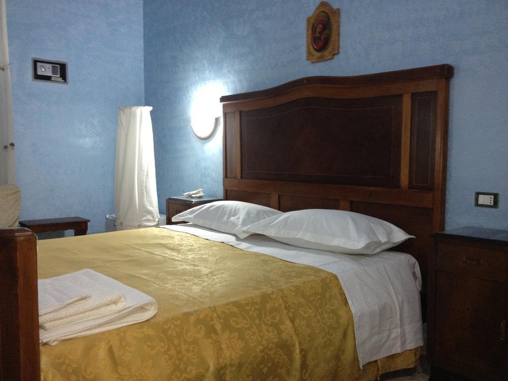 Bed And Breakfast Via Leuca 莱切 外观 照片